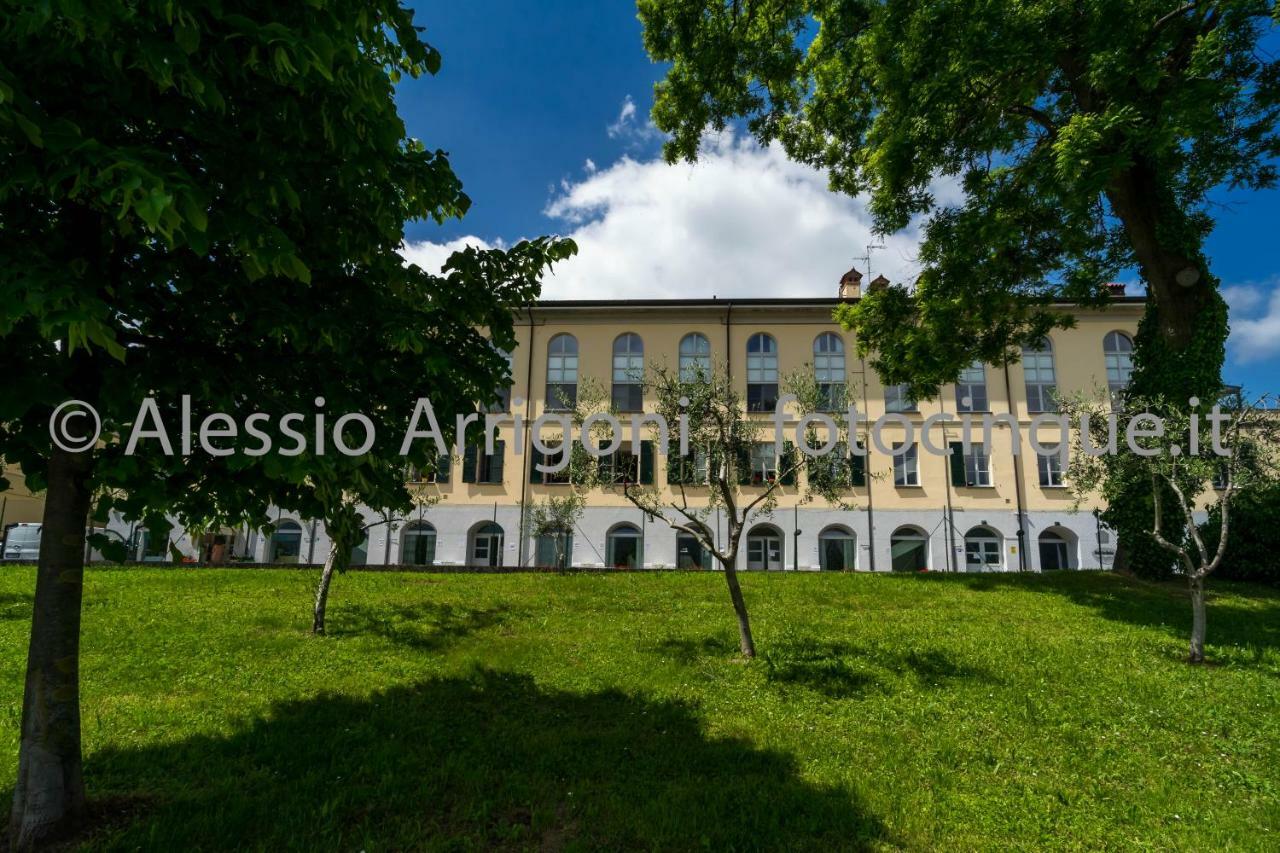 Bluelake Inn Olginate Екстериор снимка